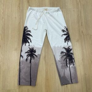 All Things Fabulous cream and taupe palm tree capri sweatpants size Medium